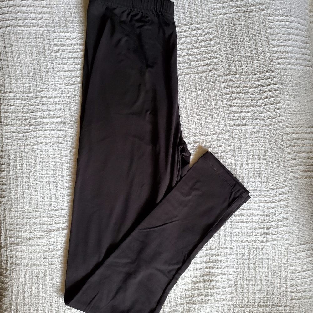 New Solid Black Kotii Leggings OS 2-10